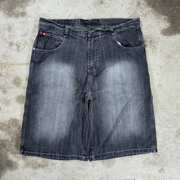 Vintage Y2K GRAIL baggy 2000s southpole red tab jorts shorts - Picture 2 of 5